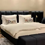 Maison Viktoria Ξενοδοχείο 4*