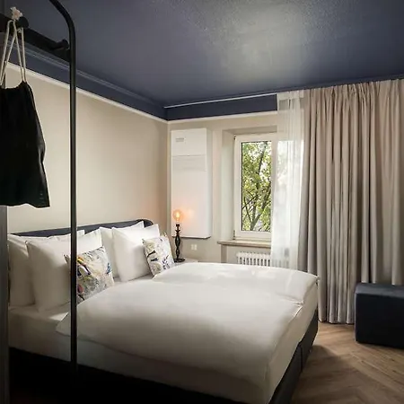 Hotel Maison Viktoria 4*
