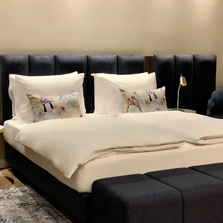 Maison Viktoria Отель 4*
