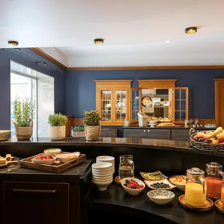 Maison Viktoria 4* Augsburgo