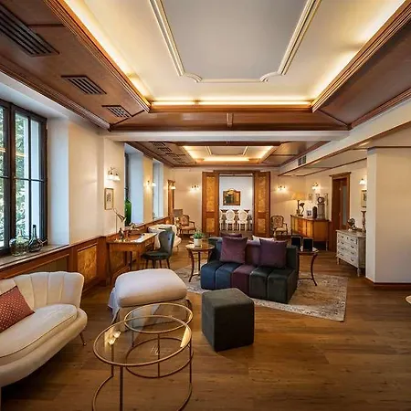 Maison Viktoria Hotel