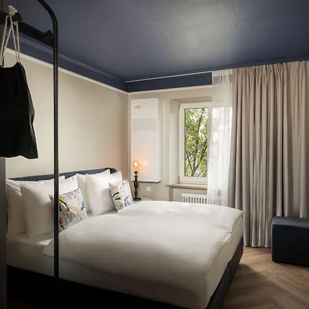 Maison Viktoria 4* Augsburg