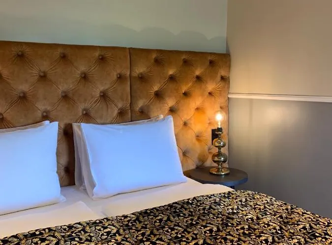 Maison Viktoria Hotel 4*